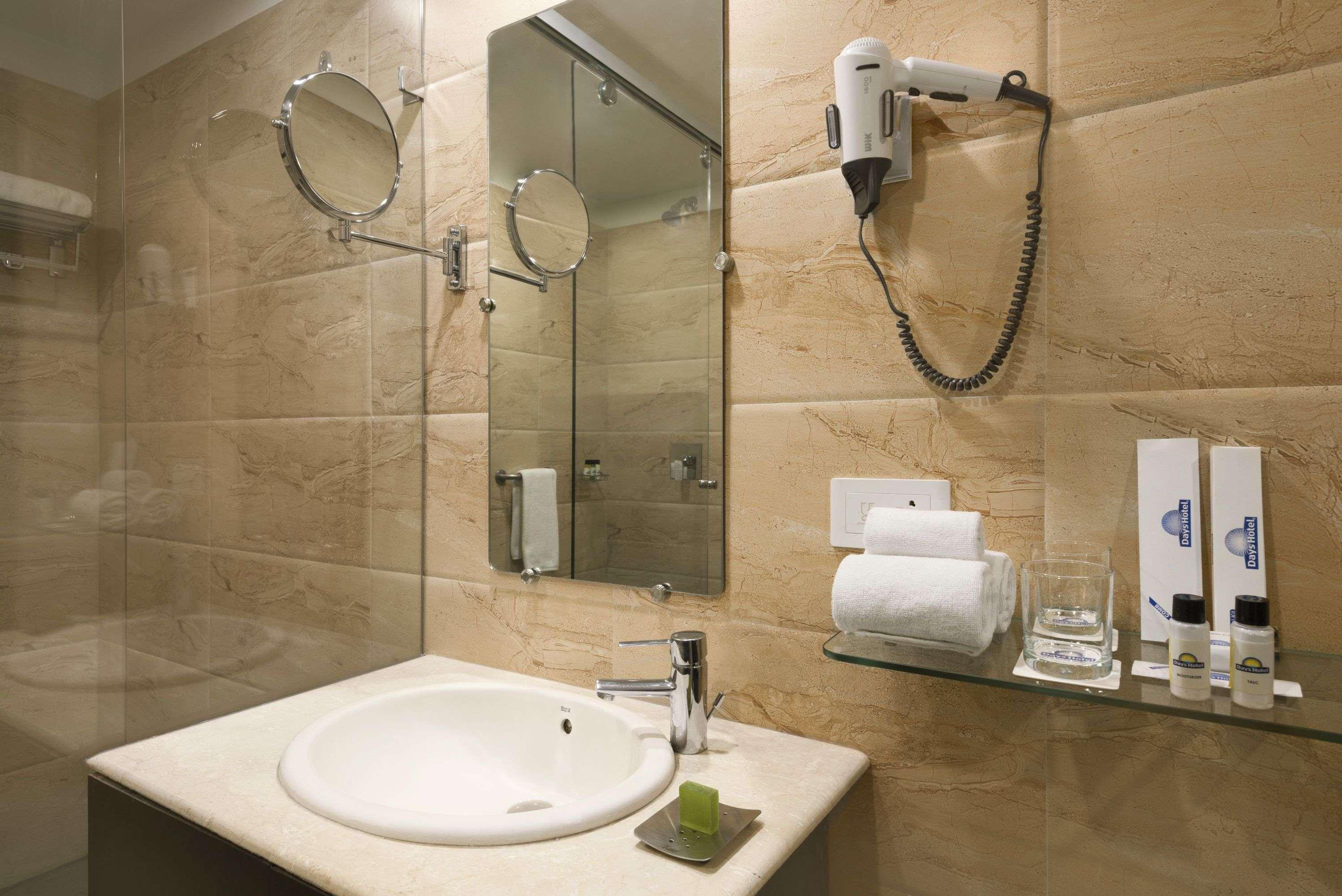 Days Hotel By Wyndham, Τζαλαντάρ Εξωτερικό φωτογραφία